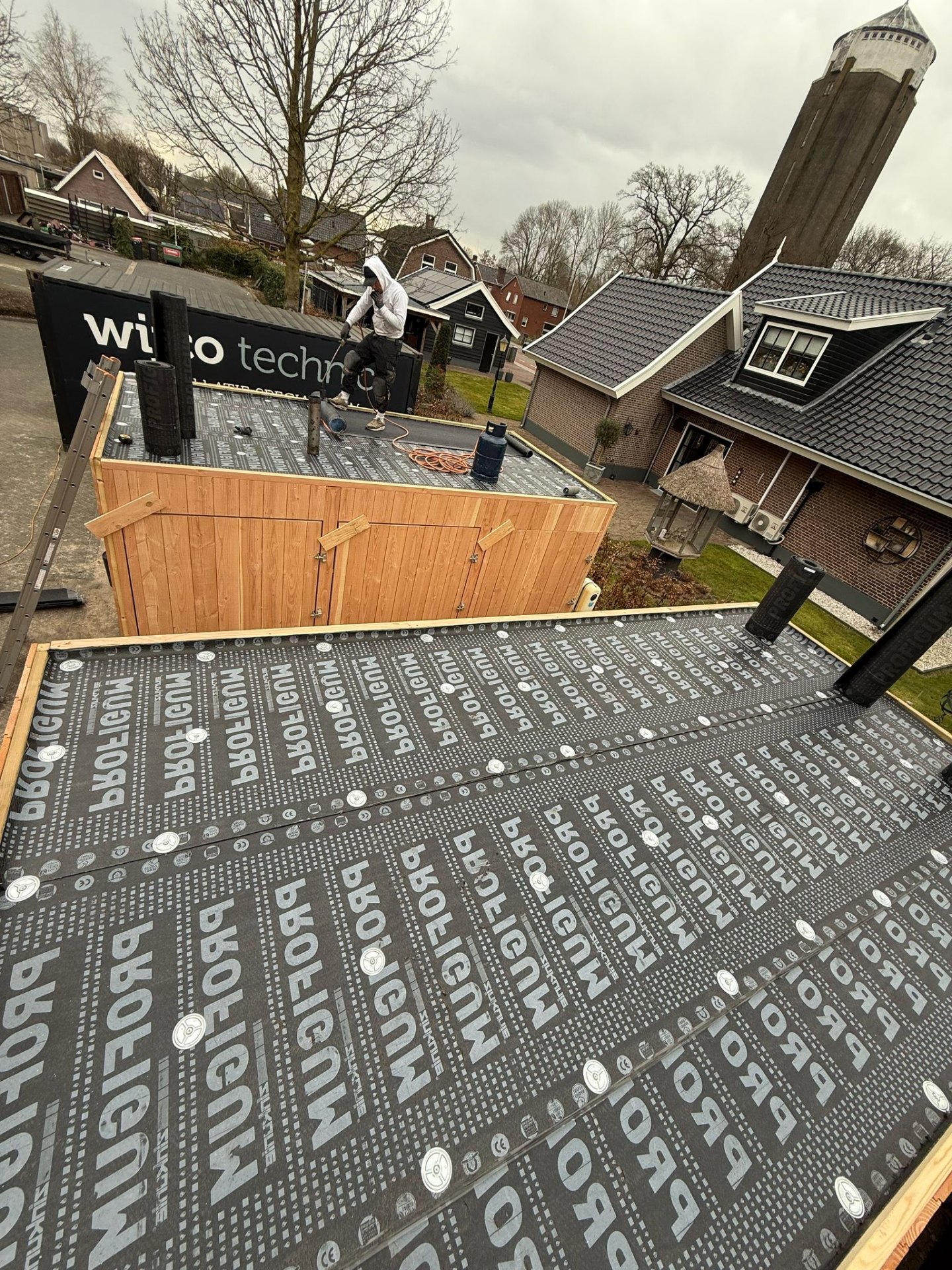 Bitumen dakbedekking aangebracht in Twente